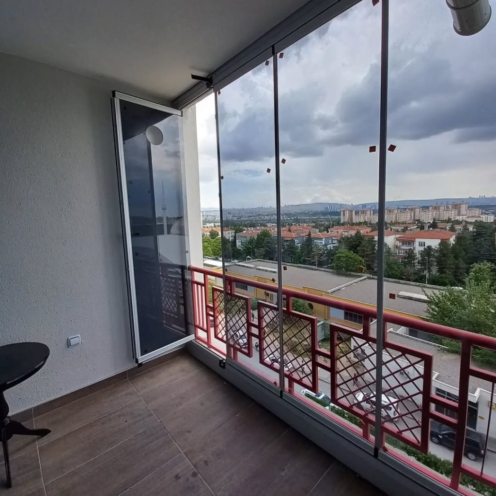 Yaşar Cam Balkon uygulaması